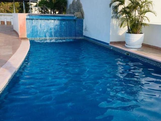 BAJA DE PRECIO BRISAS DIAMANTE, COND CON VISTA MAGNIFICA ALA BAHIA