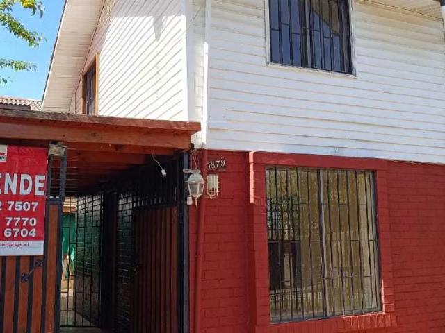 Bajo! casa en plena avenida excelente! 1767 | Dormitorios por 120000. 00 en Puente Alto