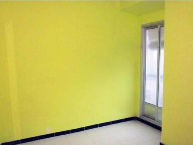 Bajo con 2 dormitorios y 1 baño