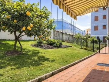 Bajo con gran jardín y terraza 160 m2 en pleno centro de Luanco, con garaje y trastero