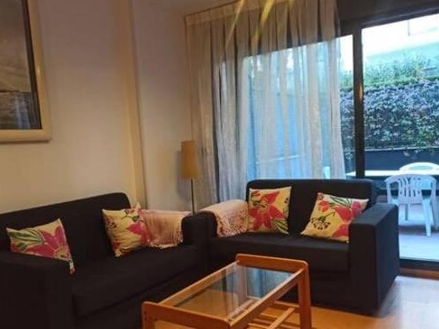 Bajo con jardín en alquiler de 1 dormitorio en Sanchinarro