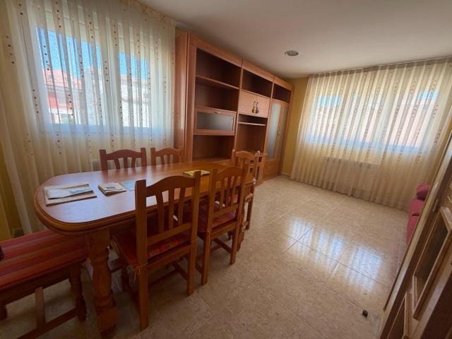 BAJO EN VENTA EN FUENSALDAÑA