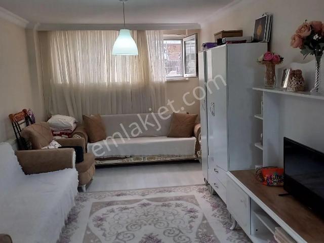 Bakırköy Yenımahalle De Satılık 3+1 Daıre