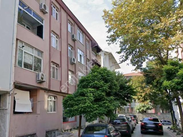 Bakırköy Osmaniye'de Kiralık 2+1 100 M² Geniş Bahçe Katı