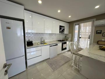 Bakırköyde Ferah Köşe Başı 2+1 Boş Teslim Satılık Daire