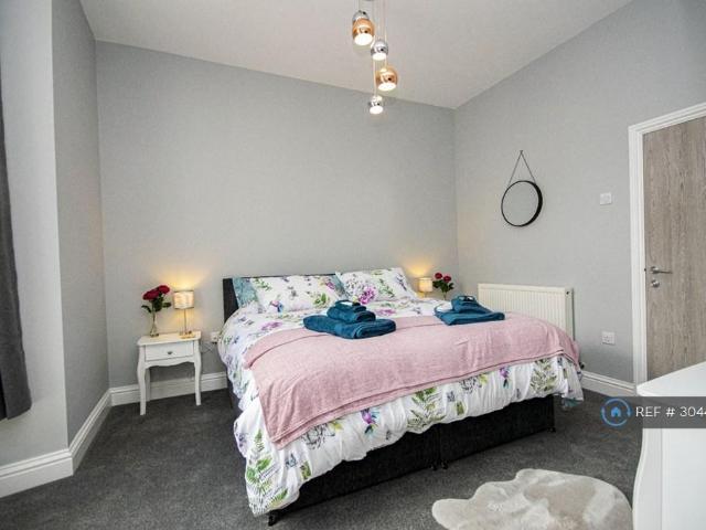 Baker Chambers, Camborne, TR14 1 bed flat to rent £1,095 pcm £253 pw