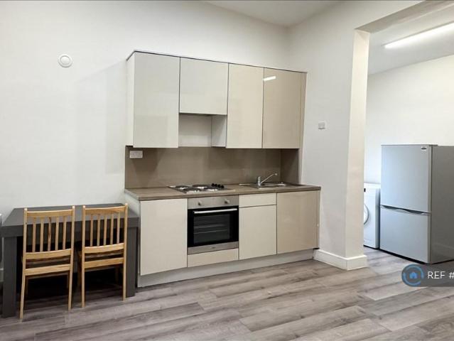 Baker St, Enfield, EN1 1 bed flat to rent £1,649 pcm £381 pw