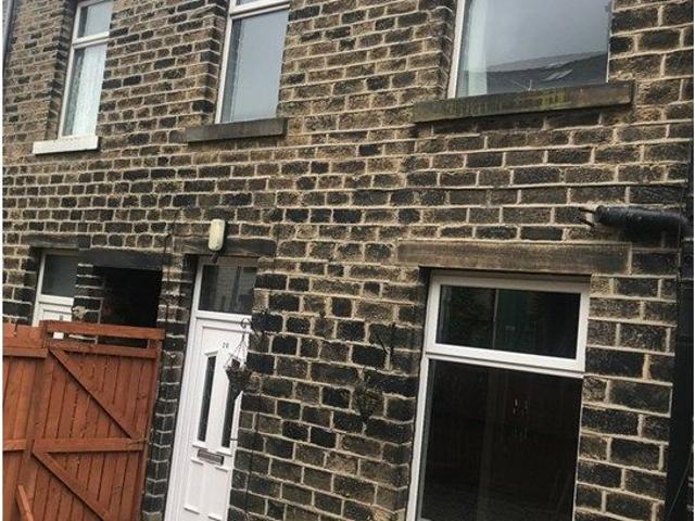 Baker St, Huddersfield HD3, 2 bed terraced house to rent, £750 pcm | PrimeLocation