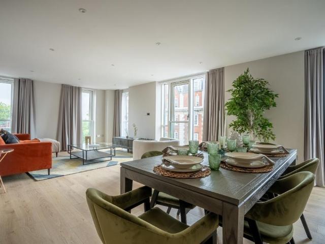Baker Street 3 bed apartment to rent £9,546 pcm £2,203 pw