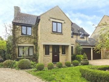 Baker Street, Brackley NN13 5 bed detached house to rent £2,350 pcm £542 pw