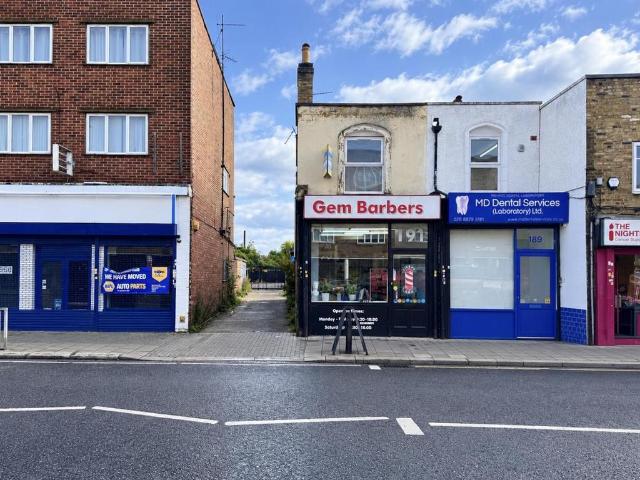 Baker Street, Enfield 1 bed flat to rent £1,400 pcm £323 pw