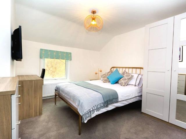 Baker Street, Reading RG1, 1 bed end terrace house to rent, £690 pcm | PrimeLocation