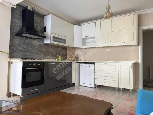 Baker'den Yeni Karamanda Eşyalı Kiralık Daire