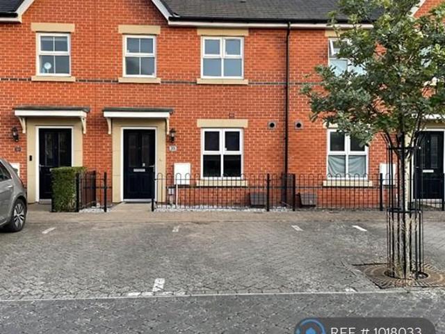 Bakers Crescent, Eastleigh, SO50 3 bed terraced house to rent £1,750 pcm £404 pw