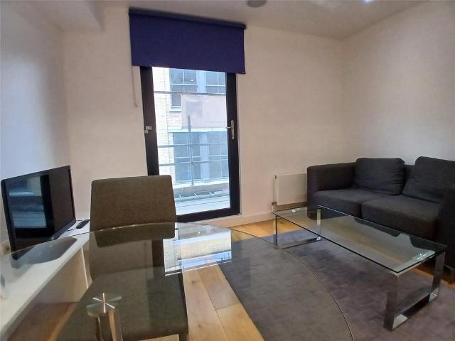 Baker's Row, London EC1R 1 bed apartment to rent £2,600 pcm £600 pw