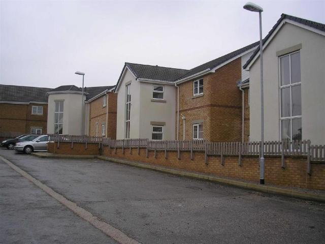 Bakewell Court, Buxton 2 bed flat to rent £725 pcm £167 pw