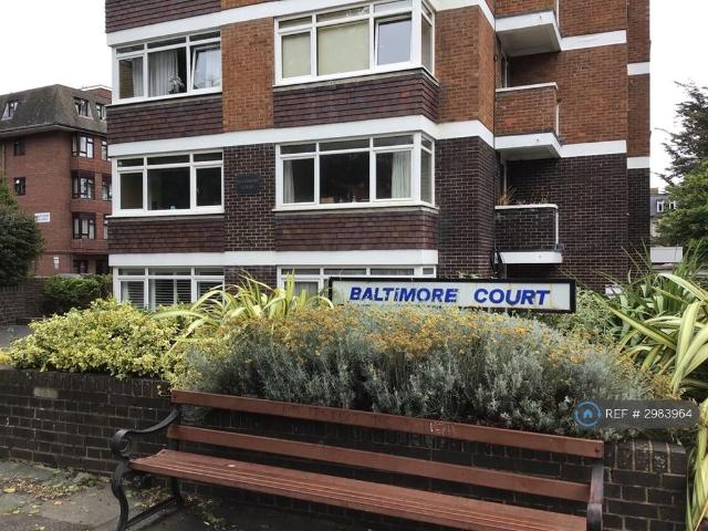 Baltimore Court, Hove, BN3 3 bed flat to rent £2,100 pcm £485 pw