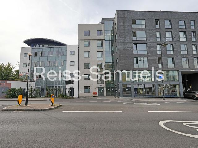 Baltic Place, Haggerston, London N1, 1 bed flat to rent, £1,863 pcm | PrimeLocation