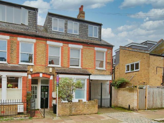 Balvernie Grove, London SW18, 2 bed flat to rent, £2,500 pcm | PrimeLocation