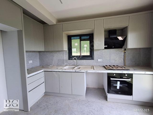 BAL GAYRİMENKUL CÜNEYTBEYDE MÜSTAKİL GİRİŞLİ ÖNÜ AÇIK 4+1 VİLLA