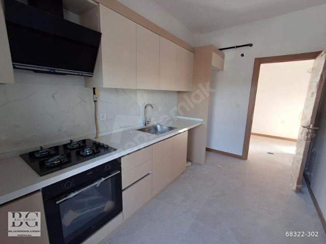 BAL GAYRİMENKUL'den GÖRECE'de CADDE ÜZERİ KULLANIŞLI 2+1 DAİRE