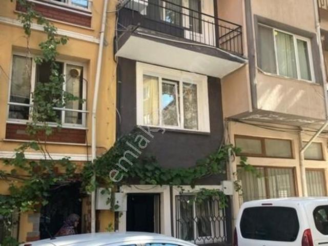 Balık Pazarında 3 Katlı Triblex Bina