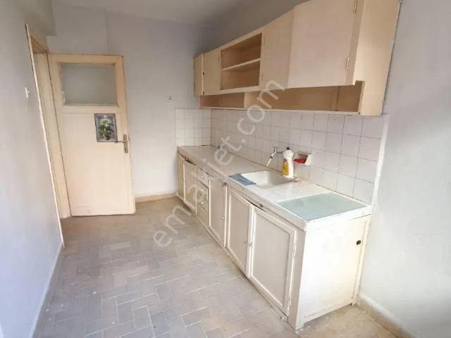 Balıkesir Çarşı İçinde Mabilyacılar Caddesinde Daire