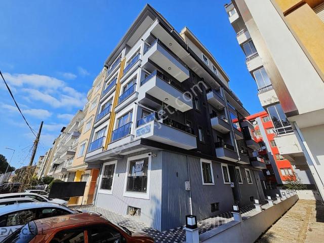 Balıkesir Atatürk Mah. Avlu Dibinde Satılık 3+1 Dublex Daire