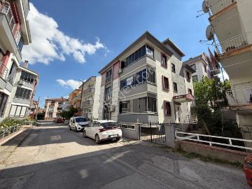 Balıkesir Atatürk Mah.mükemmel Konumlu Tertemiz Arakat 3+1 Daire