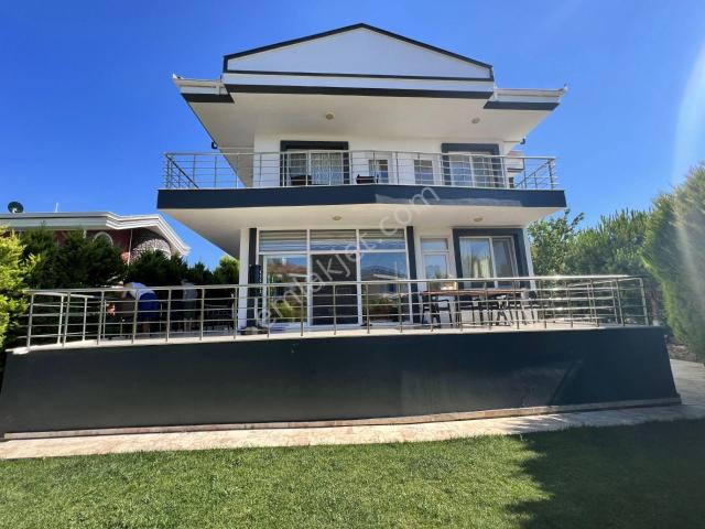 Balıkesir Ayvalık Ta Satılık 2 Adet Villa.denize 50 Metre