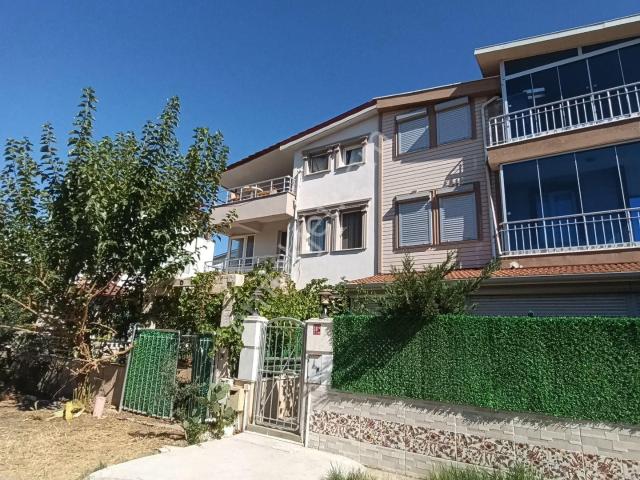 Balıkesir Ayvalık Altınova’ Da Satılık Müstakil Villa