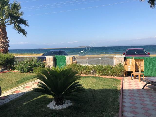 Balıkesir Ayvalık Cunda Da Satılık Muhtesem Villa.denize Sıfır