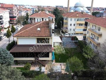 Balıkesir Bahçelievler Mah. 7+1 Emsalsiz Satılık Villa Ve Arsası