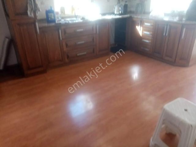 Balıkesir Bahçelievler De.demirdağ Emlaktan Kiralık 3+1 Kombili Daire
