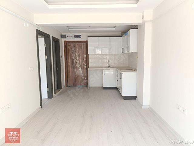 Balıkesir Bandırma Yeni Mahalle 1+1 Kiralık Daire Site İçinde