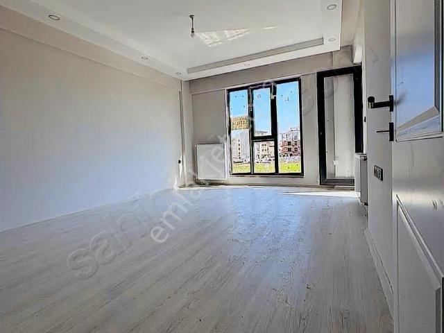 Balıkesir Burhaniye Badem Alanı 2+1 Kapalı Mutfak Daire Satılık