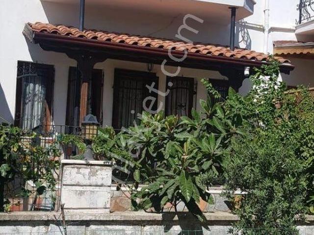 Balıkesir Edremit Akçay 3+1 Site İçi Tripleks Vila