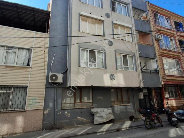 Balıkesir Edremit Cumhuriyette 3+1 Ara Kat Daire Satılık