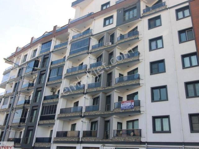 Balıkesir Karesi Çay Mh. Dereboyu Caddesinde 2+1 Geniş Daire