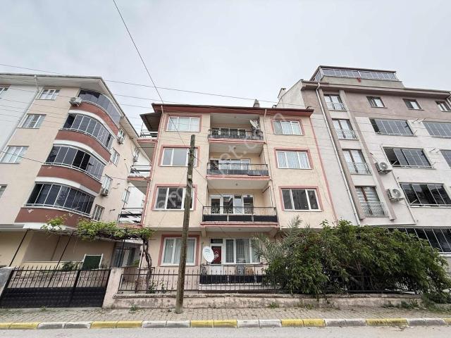 Balıkesir Hasan Basri Çantay Mh. Satılık 2+1 Daire