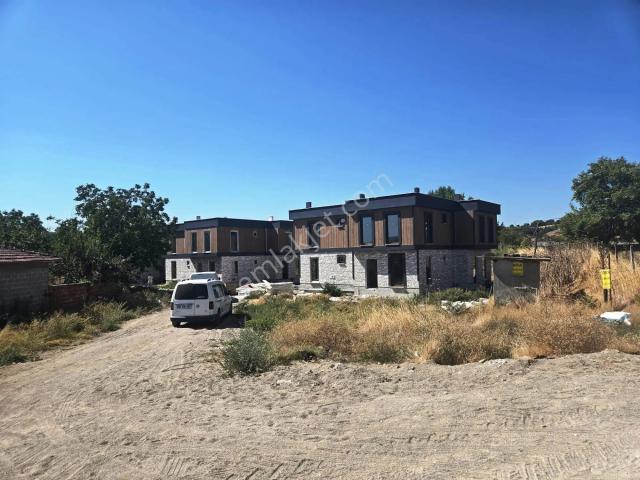Balıkesir Manyas'ta 100m2 Şömineli '0' Dubleks Satılık Villa