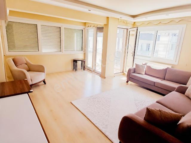 Balçova Onur Mahallesi'nde Full Tadilatlı 2+1 Kiralık Daire