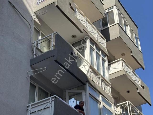 Balçova Belediye Yakını Arakat Jeotermalli 3+1 Satılık Daire