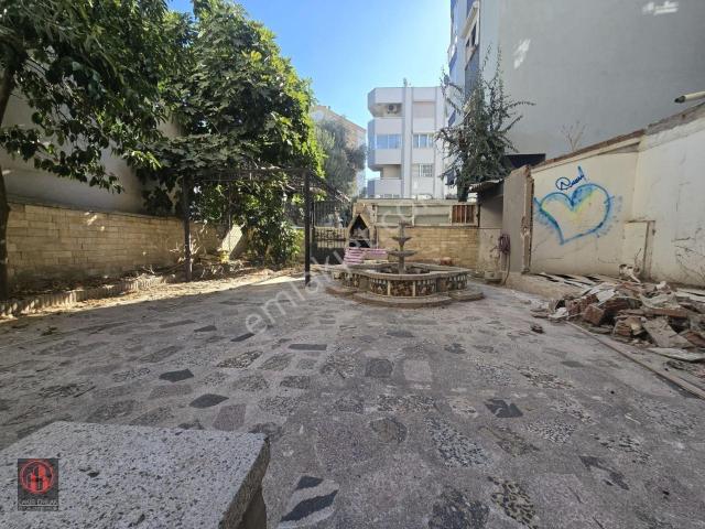 Balçova Eğitim Mah. İstinye Park Yakını Satılık 1+1 Daire