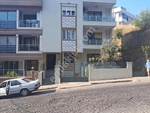 Balçova Genç Doğalgazlı Bina Da Yazlık Havası