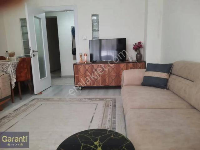 Balçova Sakarya Cadde Üzeri 2+1 Arakat Full Yapılı Satılık Daire