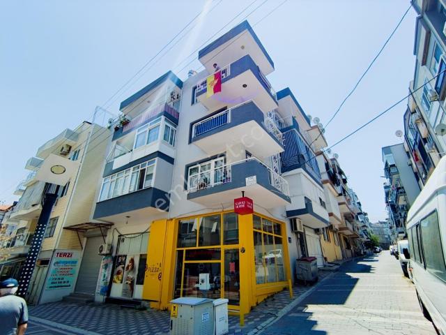 Balçova Sevgi Yolunda Satılık 2+1 Daire