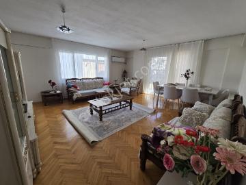 Balçova, İzmir ili, Ege Bölgesi - Balkon