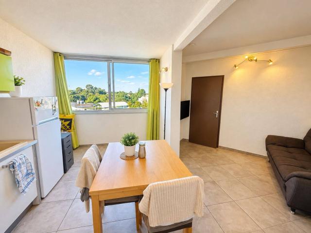 BALARUC LES BAINS T2 MEUBLÉ 37 M² 4E ET DERNIER ÉTAGE CAVE