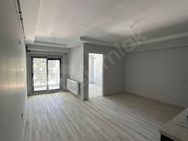 BALATÇIK SATILIK 2+1 DAİRE